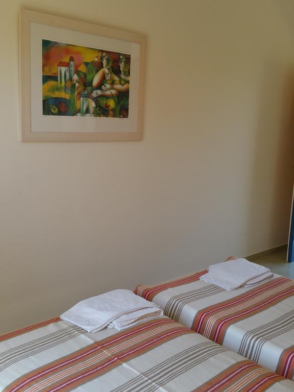 Guesthouse Karidia Skála Eresoú Eksteriør bilde